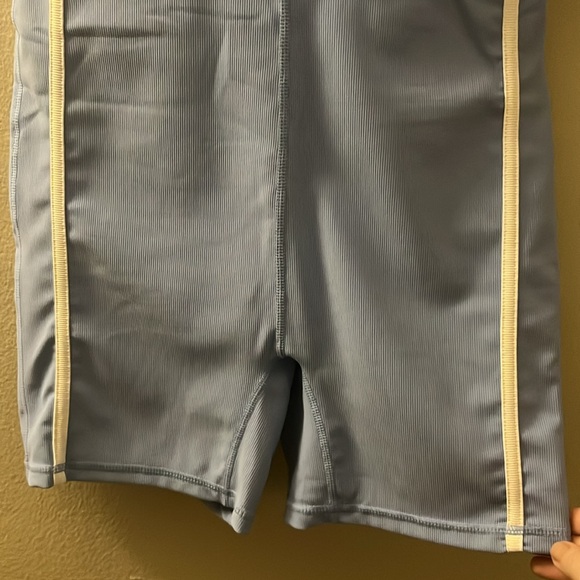 Wilo Short Ribbed Romper - Picture 5 of 8